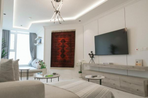 Elegant City View Apartment